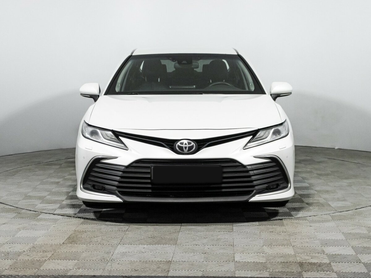 Купить Toyota Camry с пробегом. Фото: #1