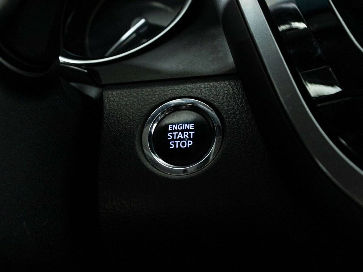 Купить Toyota Camry с пробегом. Фото: #18