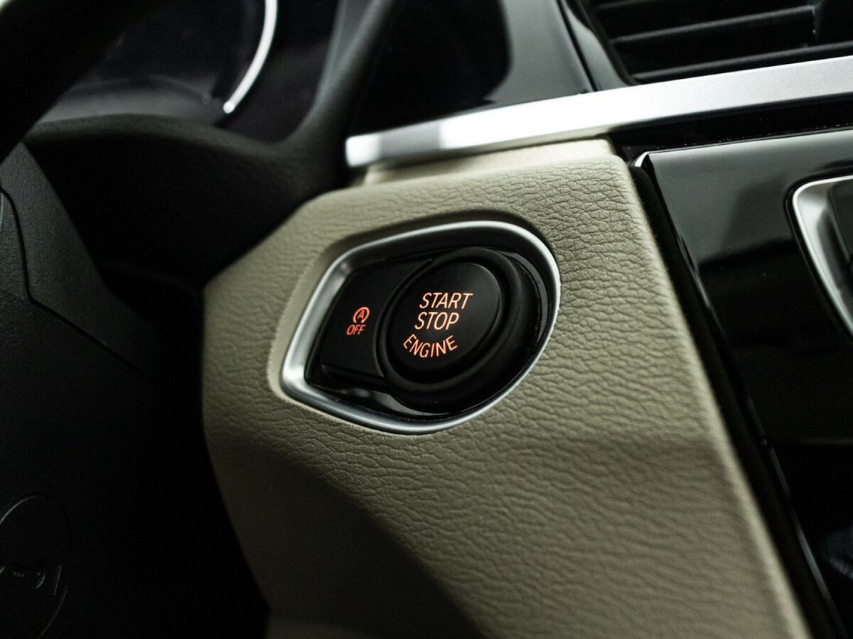 Купить BMW X1 с пробегом. Фото: #17