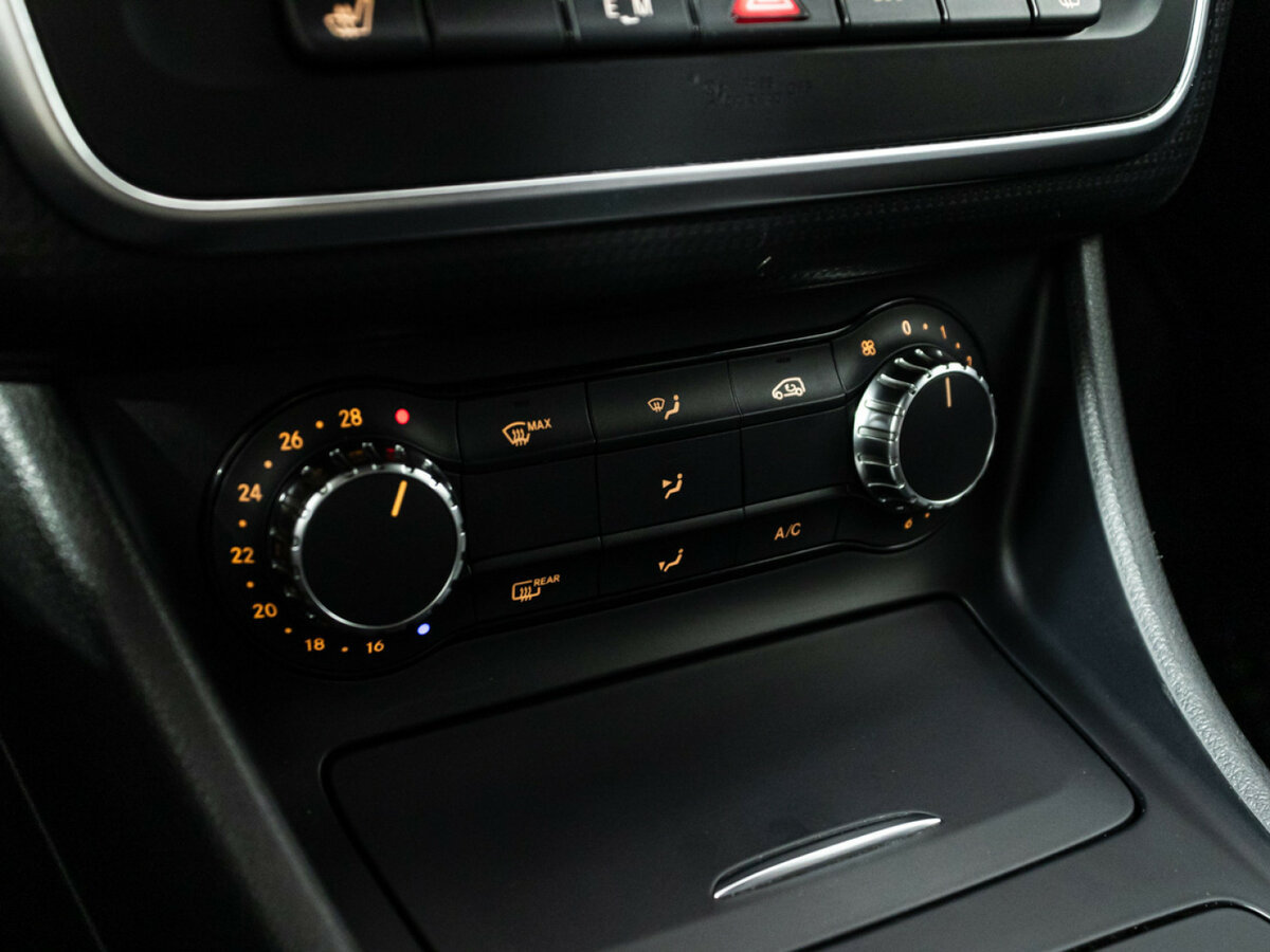 Купить Mercedes-Benz A-Класс с пробегом. Фото: #14