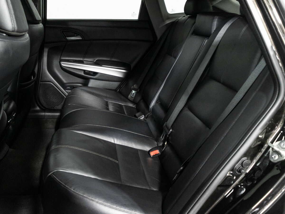 Купить Honda Crosstour с пробегом. Фото: #7