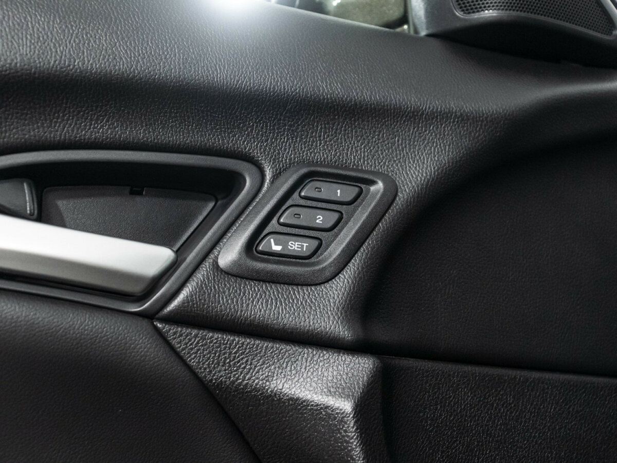 Купить Honda Crosstour с пробегом. Фото: #16