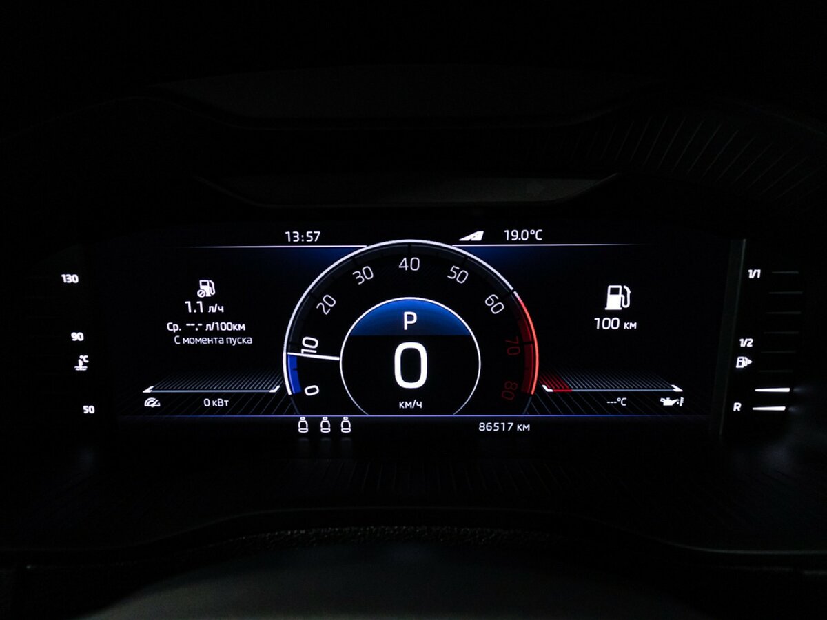 Купить Skoda Karoq с пробегом. Фото: #9