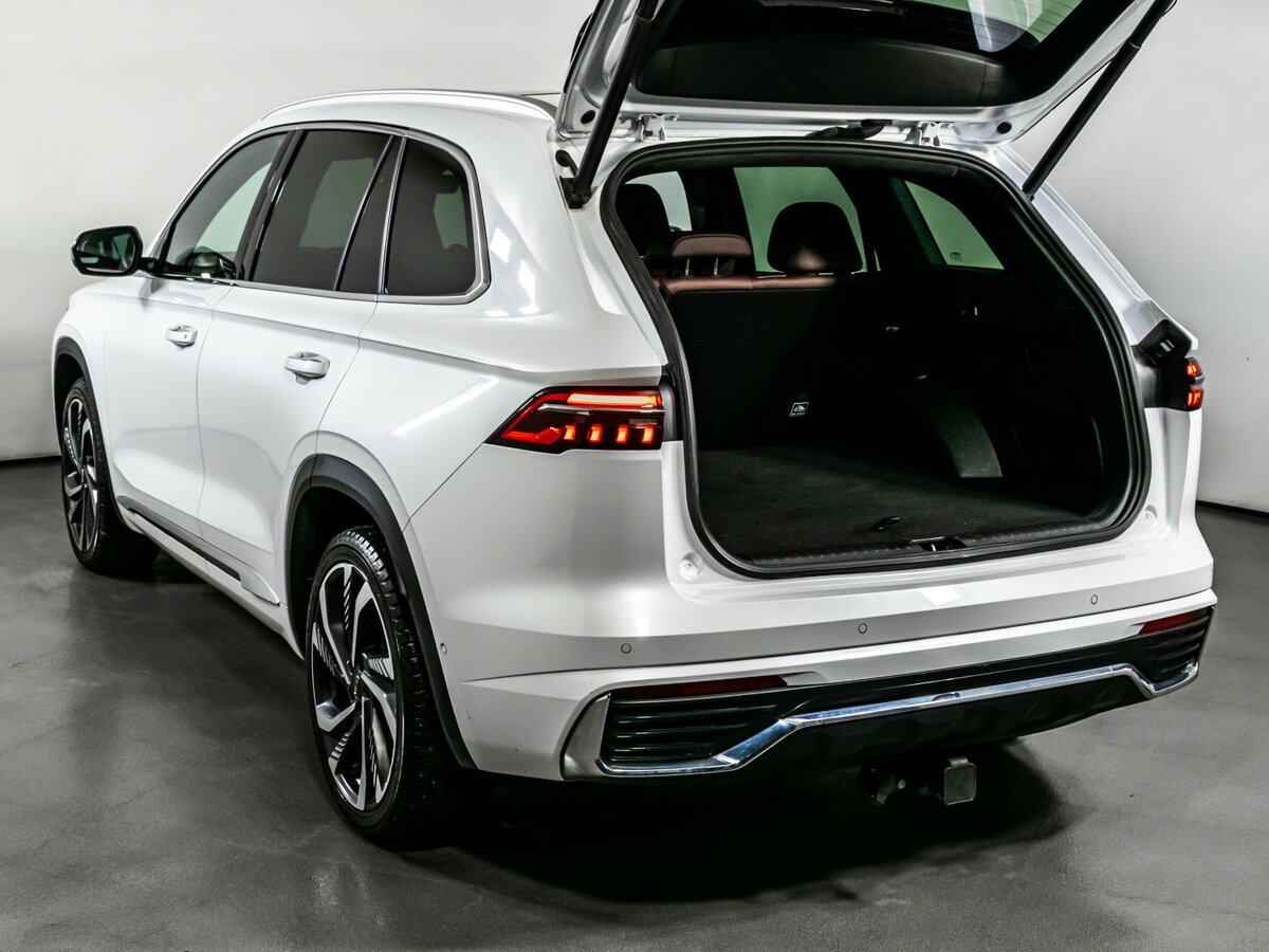 Купить Geely Monjaro с пробегом. Фото: #8