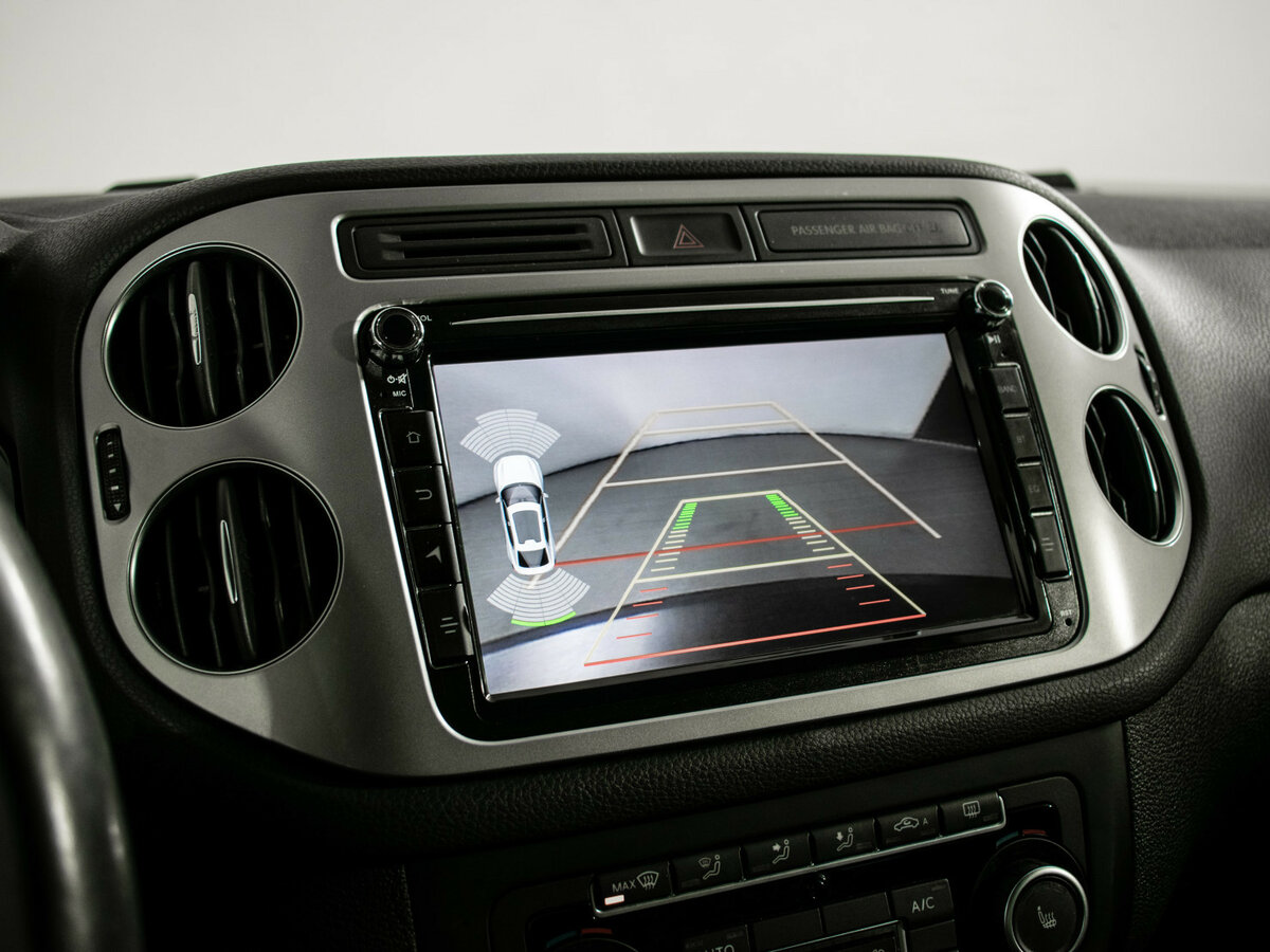 Купить Volkswagen Tiguan с пробегом. Фото: #14