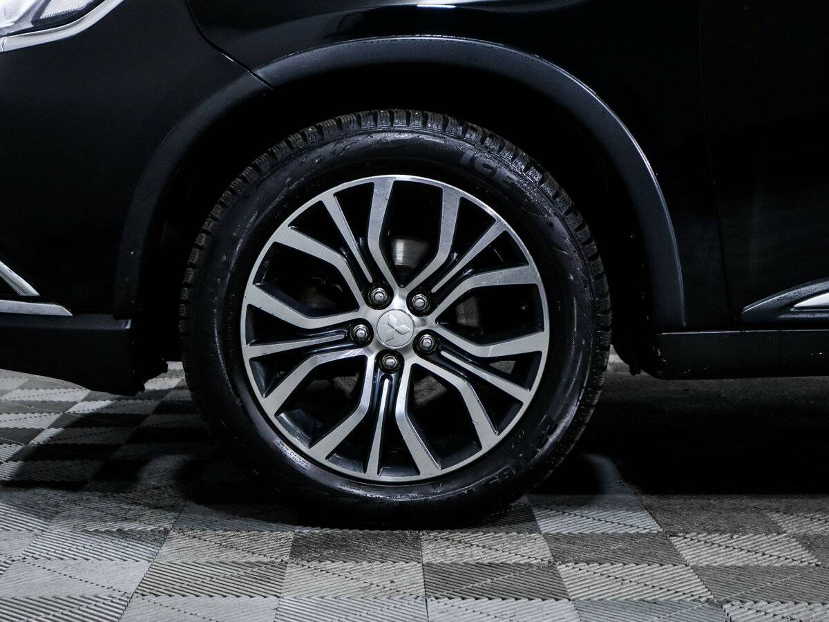 Купить Mitsubishi Outlander с пробегом. Фото: #14