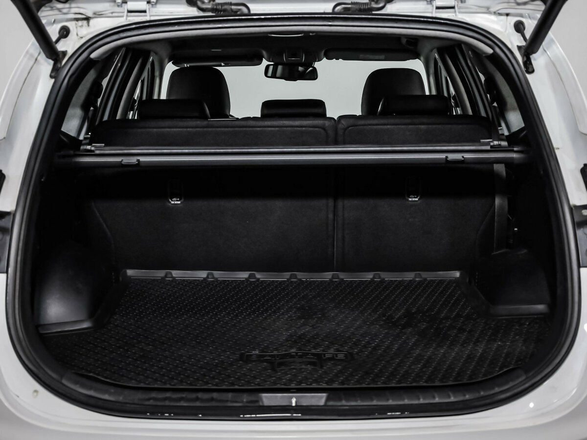 Купить Hyundai Santa Fe с пробегом. Фото: #28