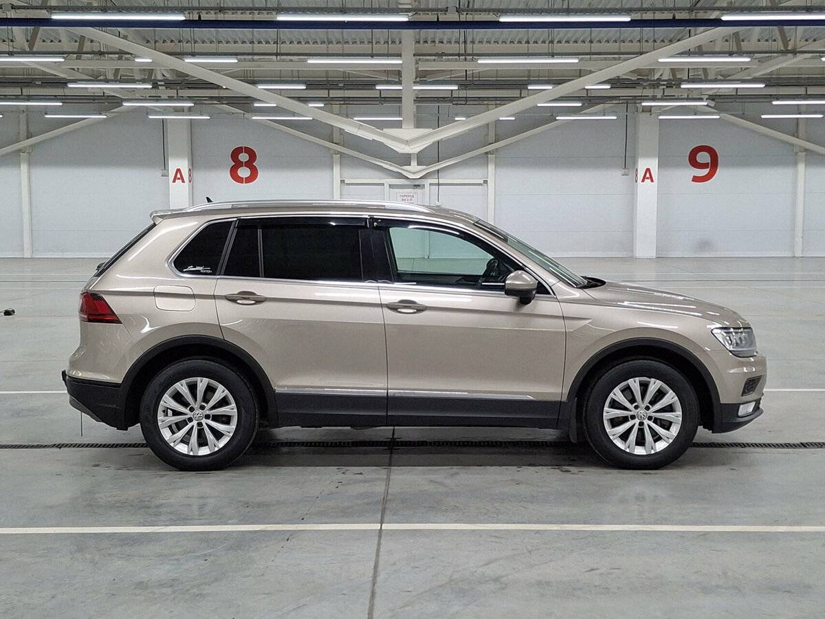 Купить Volkswagen Tiguan с пробегом. Фото: #3