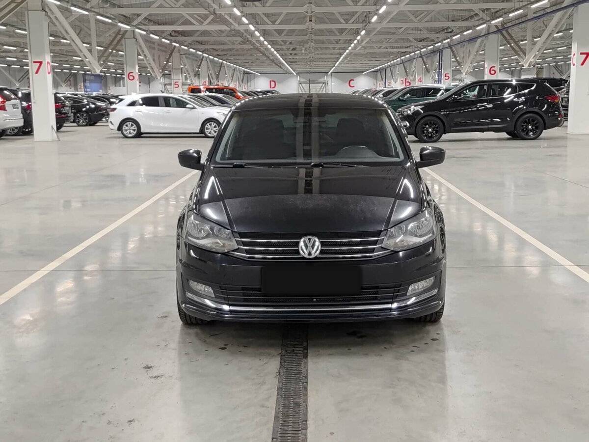 Купить Volkswagen Polo с пробегом. Фото: #1