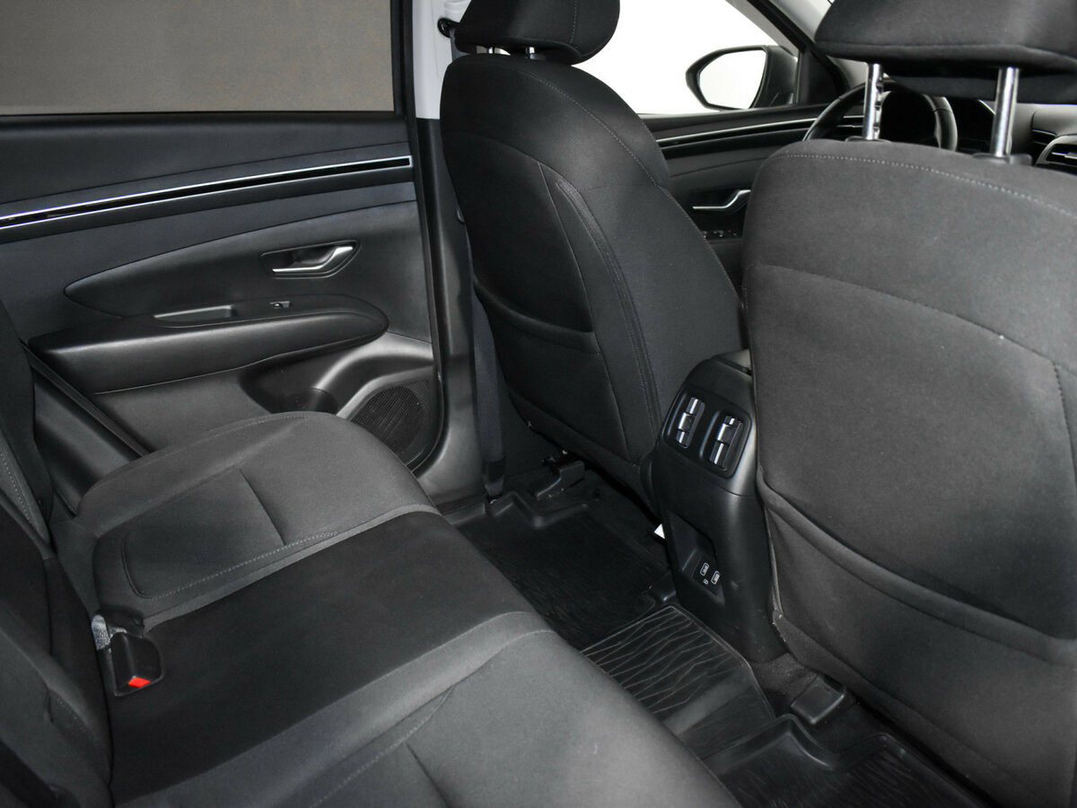 Купить Hyundai Tucson с пробегом. Фото: #11