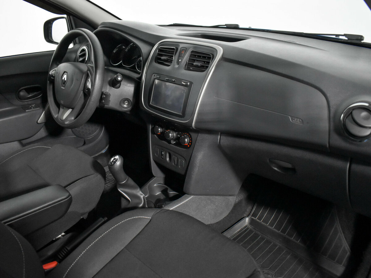 Купить Renault Sandero с пробегом. Фото: #11