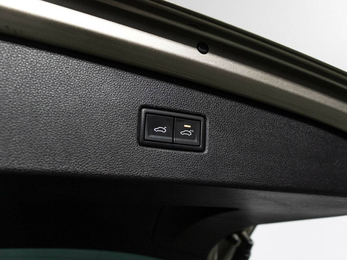 Купить Volkswagen Tiguan с пробегом. Фото: #19