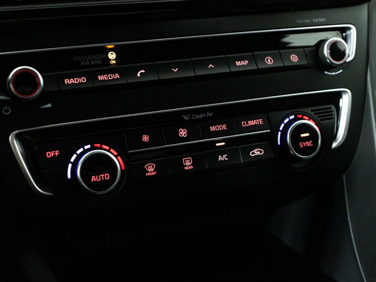 Купить Kia Optima с пробегом. Фото: #17