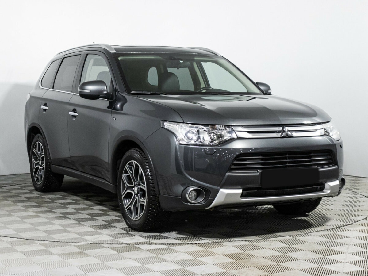 Купить Mitsubishi Outlander с пробегом. Фото: #2