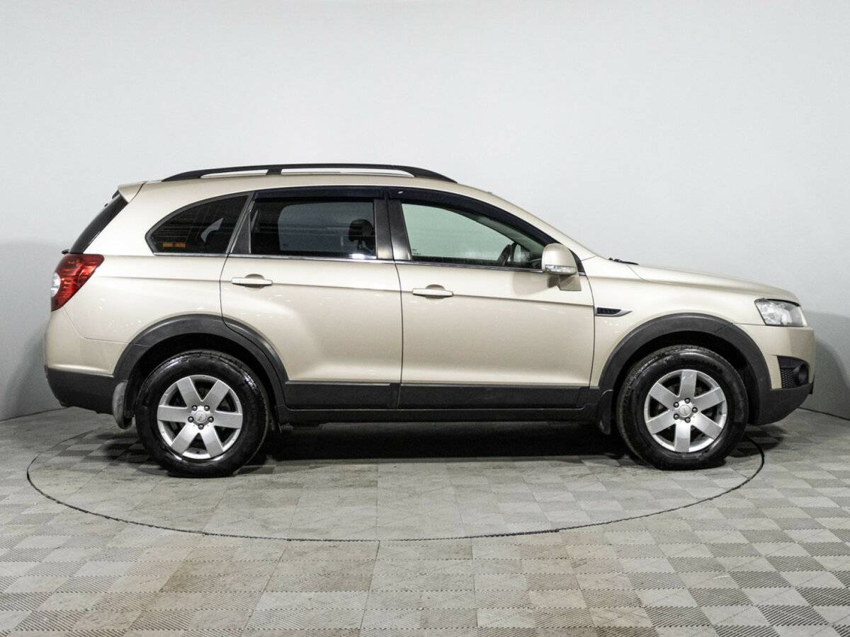 Купить Chevrolet Captiva с пробегом. Фото: #3