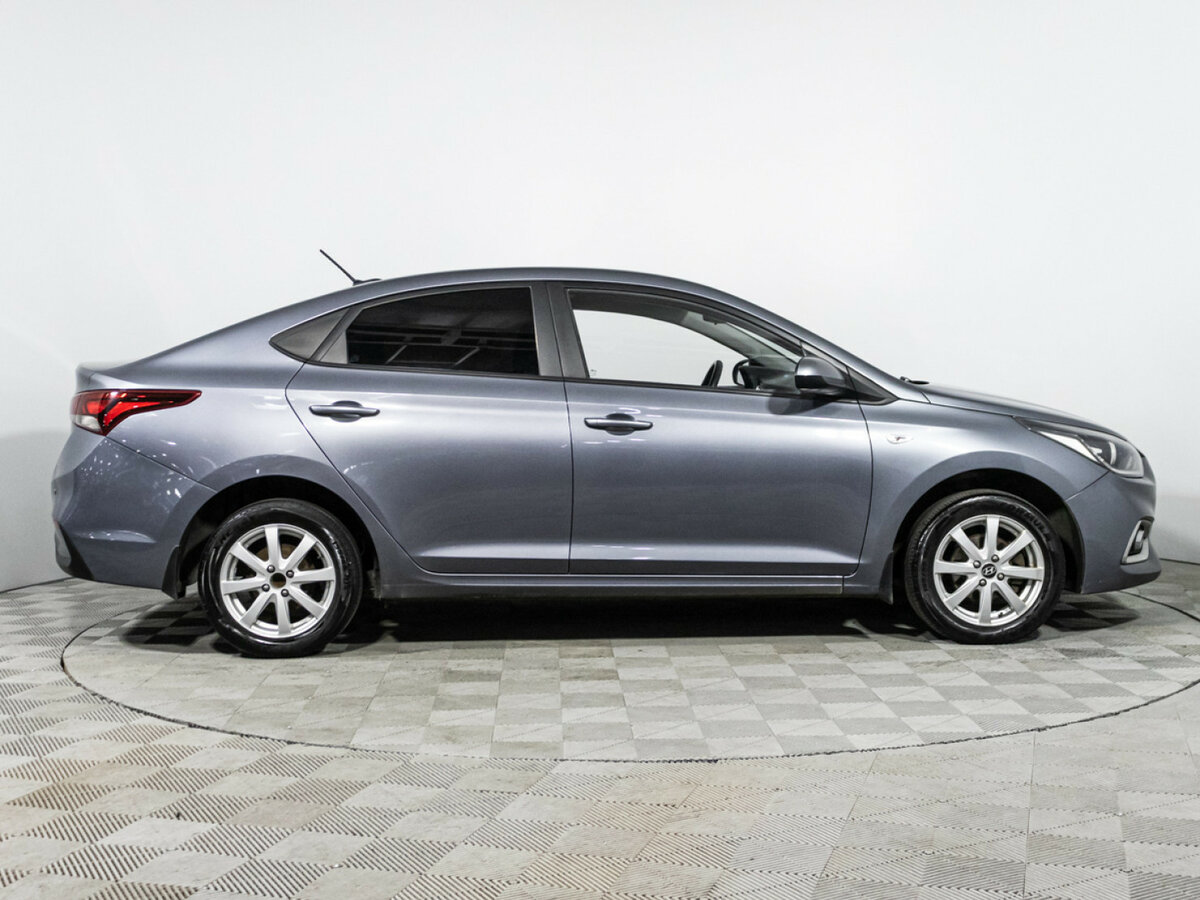 Купить Hyundai Solaris с пробегом. Фото: #4