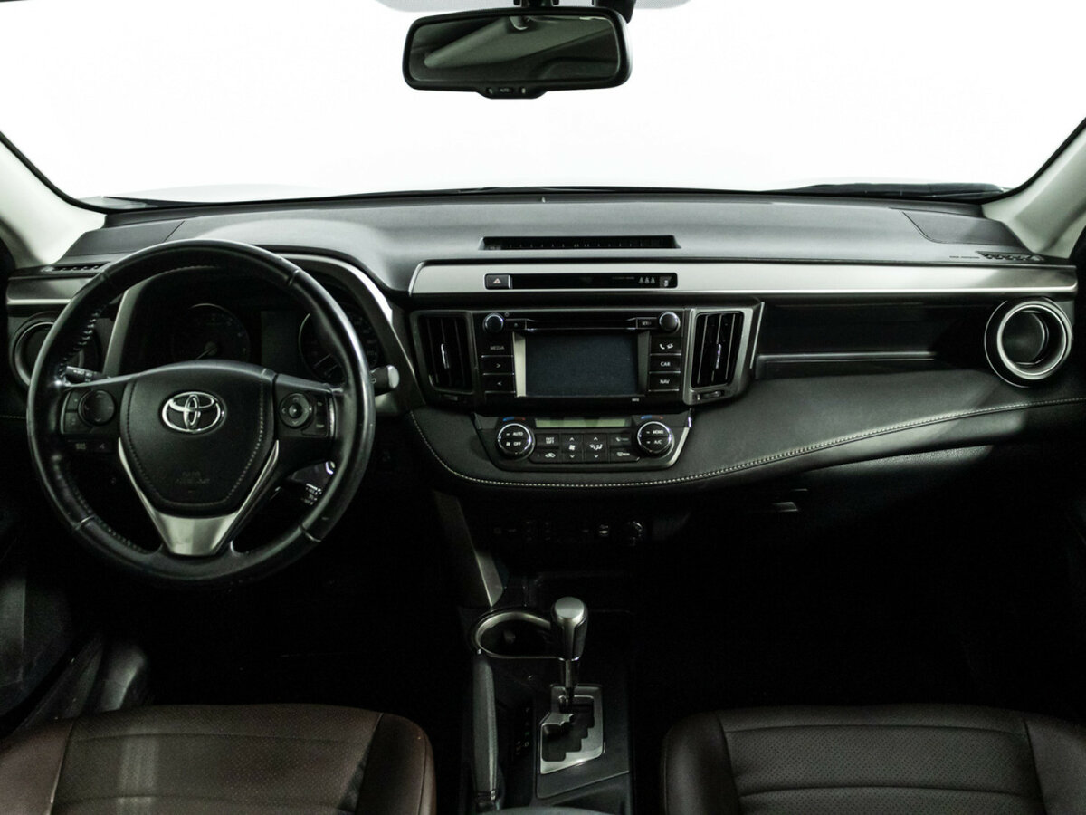 Купить Toyota RAV4 с пробегом. Фото: #10