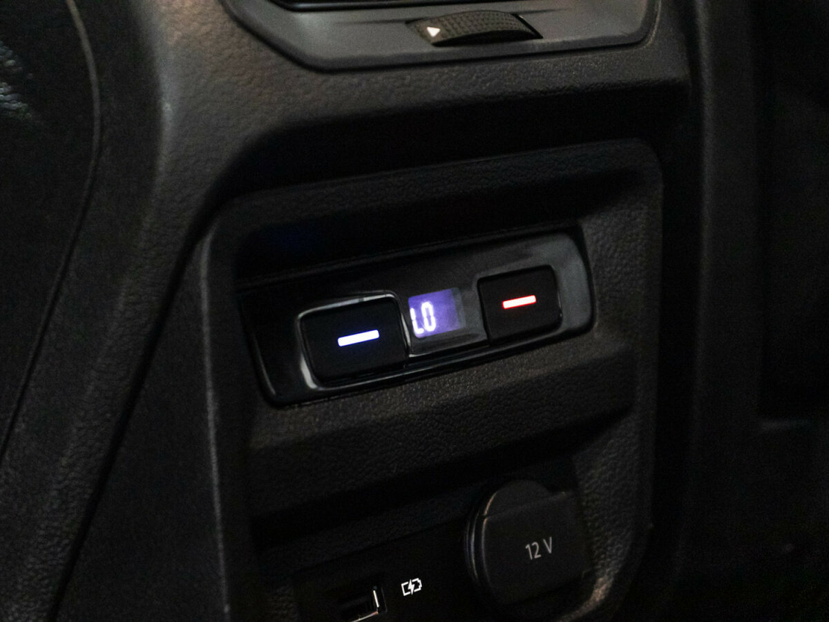 Купить Volkswagen Tiguan с пробегом. Фото: #17