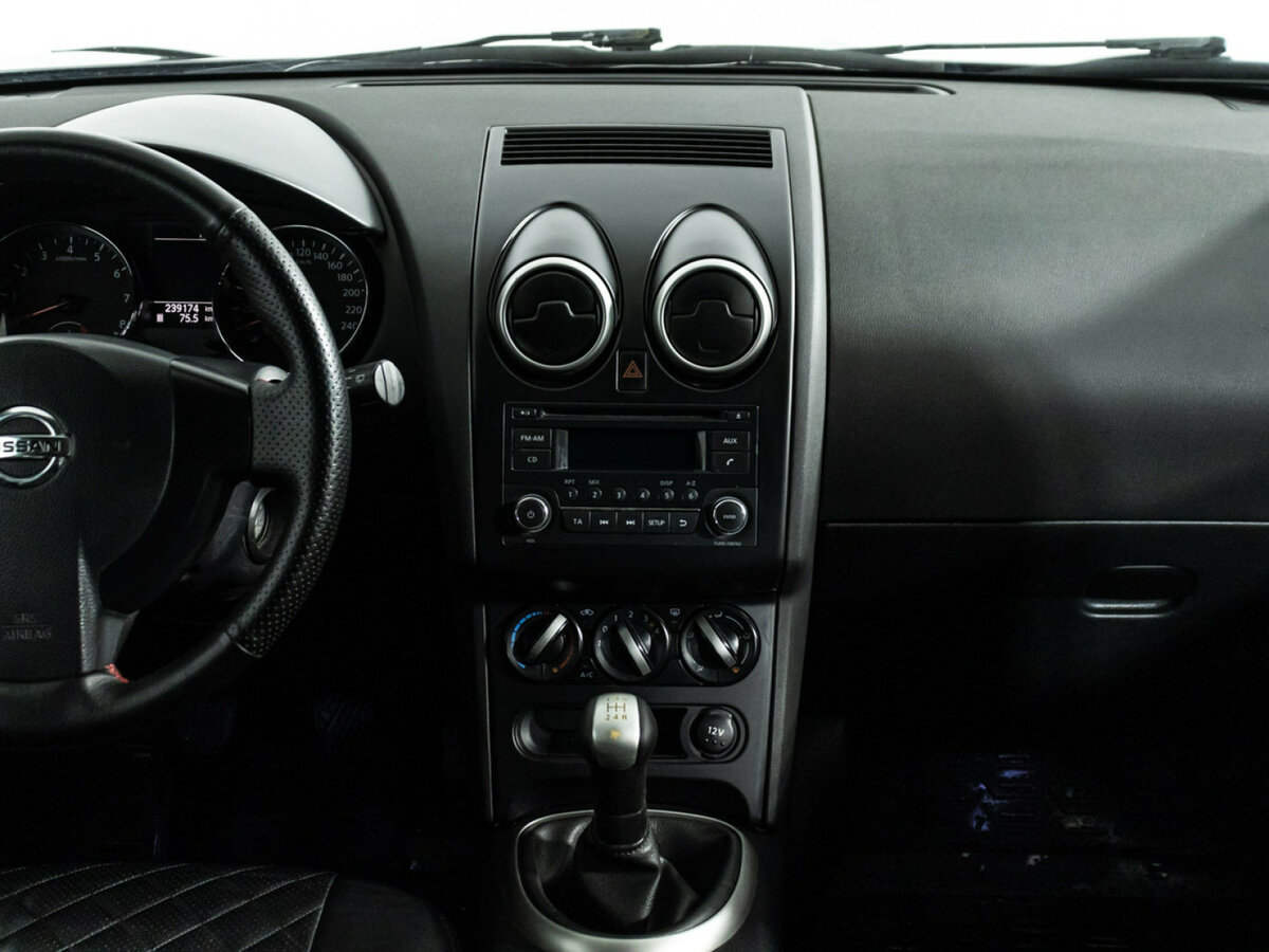 Купить Nissan Qashqai+2 с пробегом. Фото: #12