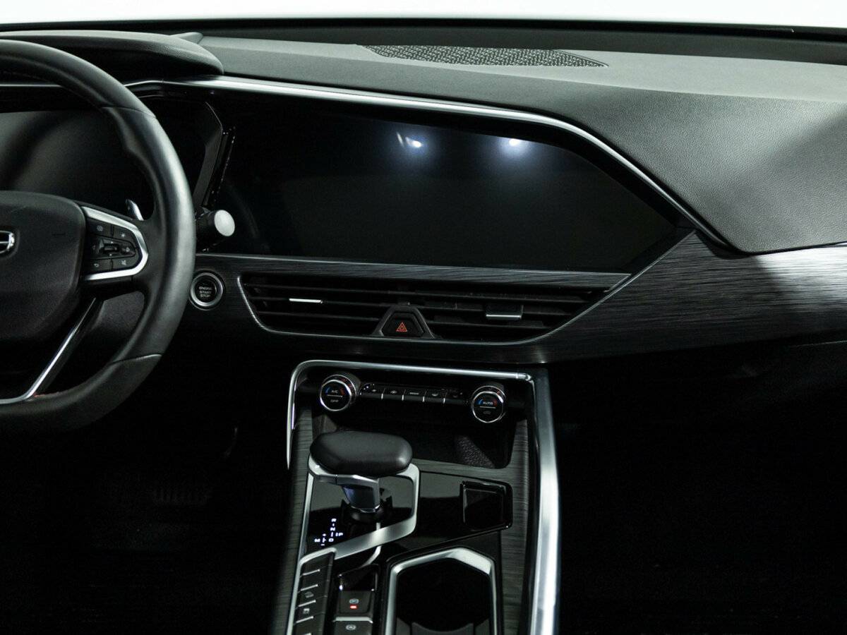 Купить Geely Tugella с пробегом. Фото: #11