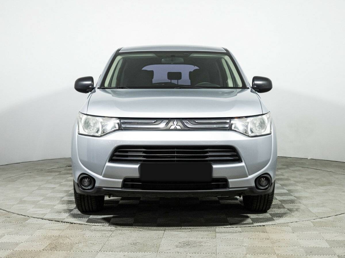 Купить Mitsubishi Outlander с пробегом. Фото: #1