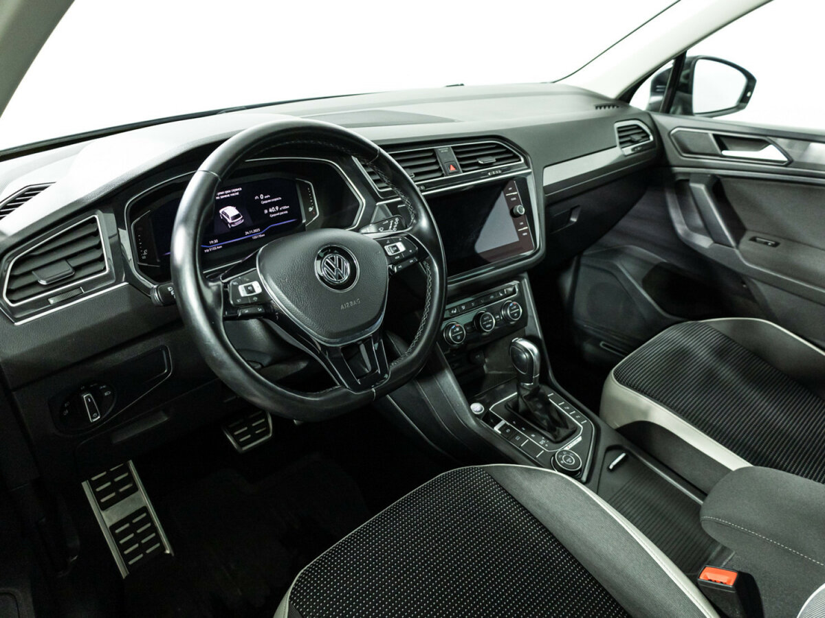 Купить Volkswagen Tiguan с пробегом. Фото: #10