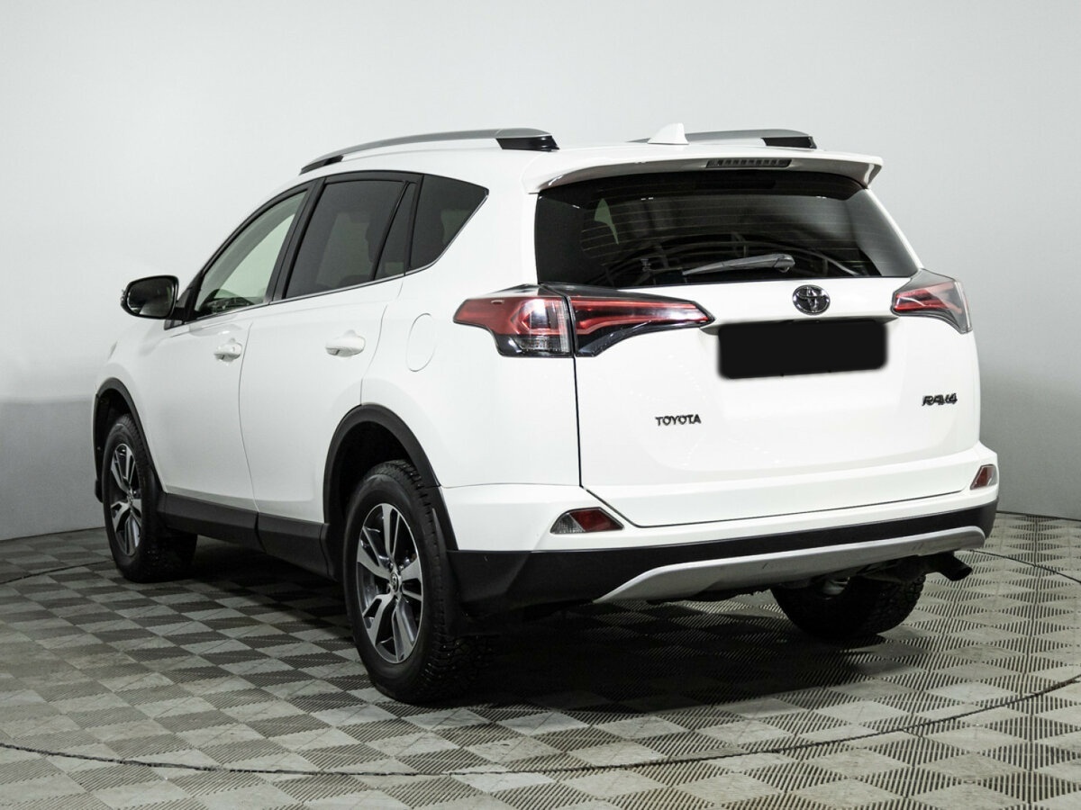 Купить Toyota RAV4 с пробегом. Фото: #5