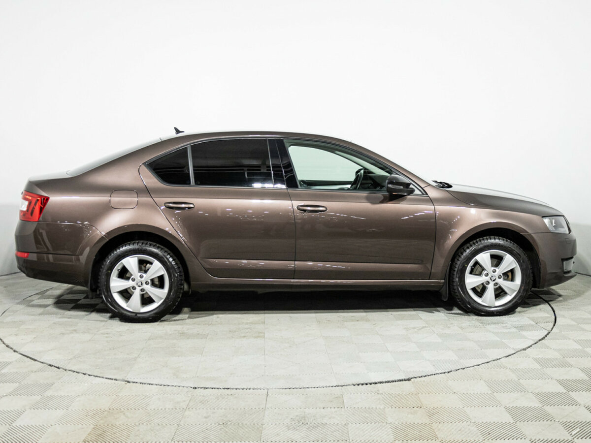 Купить Skoda Octavia с пробегом. Фото: #3