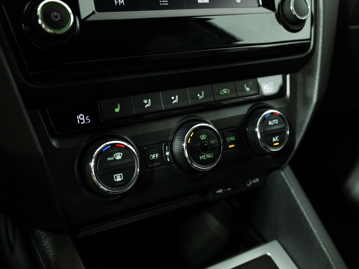 Купить Skoda Octavia с пробегом. Фото: #15