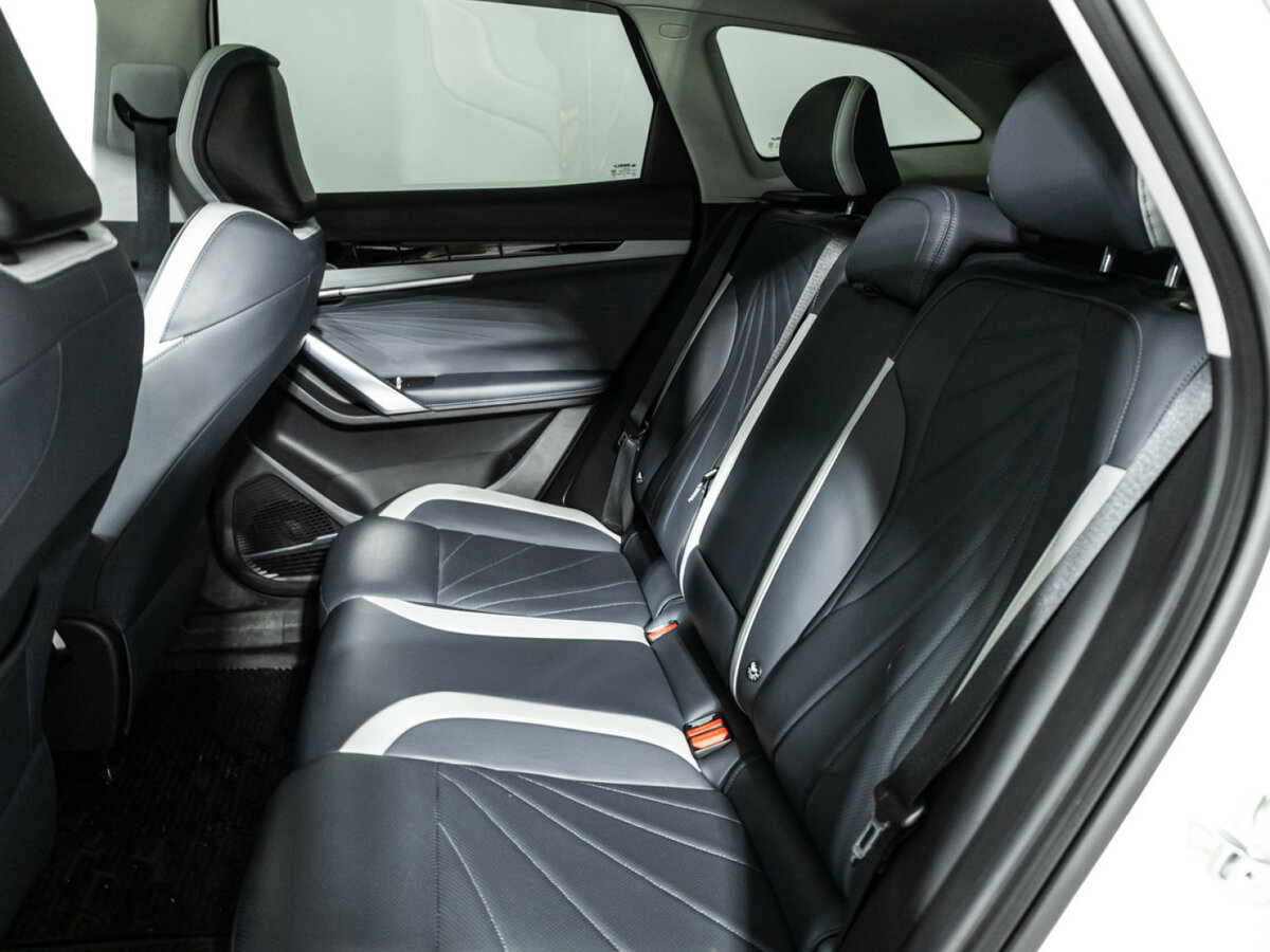 Купить Geely Atlas с пробегом. Фото: #9