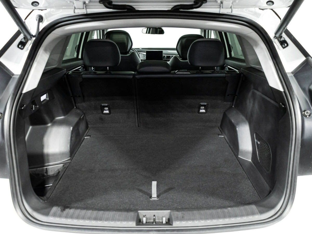 Купить Geely Atlas с пробегом. Фото: #21