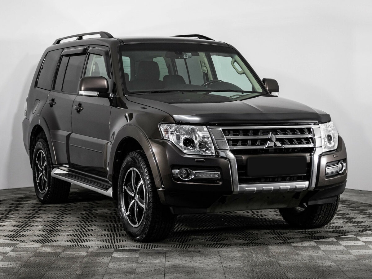 Купить Mitsubishi Pajero с пробегом. Фото: #3