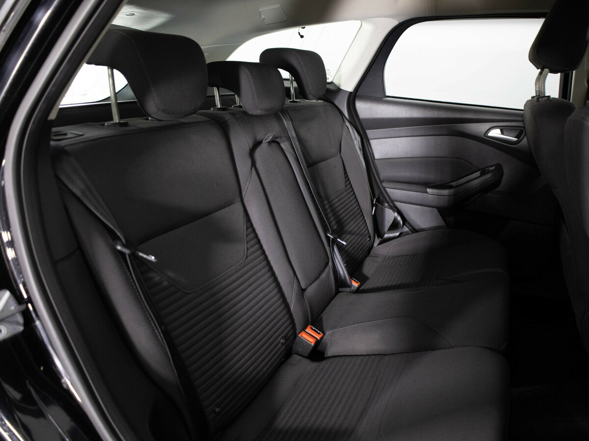 Купить Ford Focus с пробегом. Фото: #9