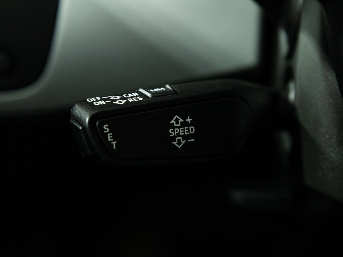 Купить Audi A4 с пробегом. Фото: #18