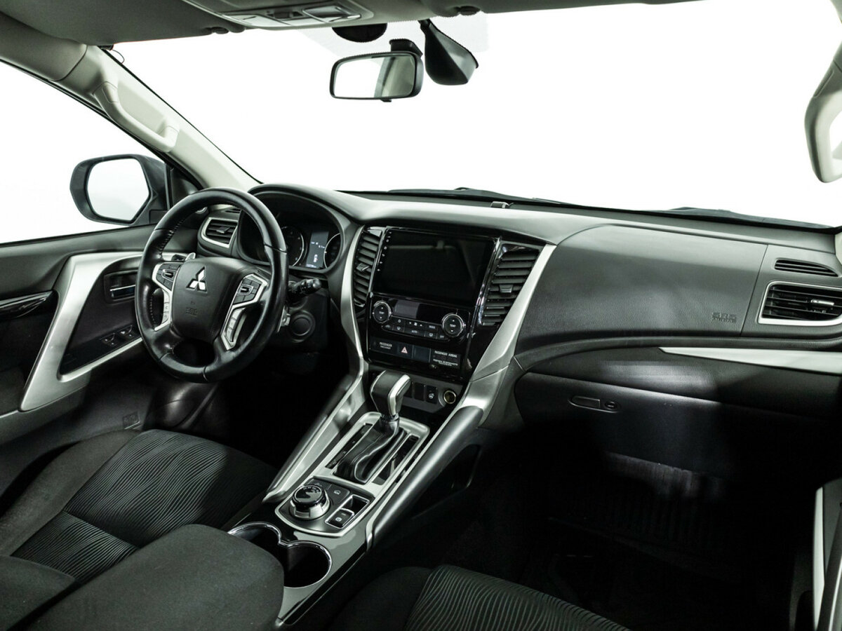 Купить Mitsubishi Pajero Sport с пробегом. Фото: #6