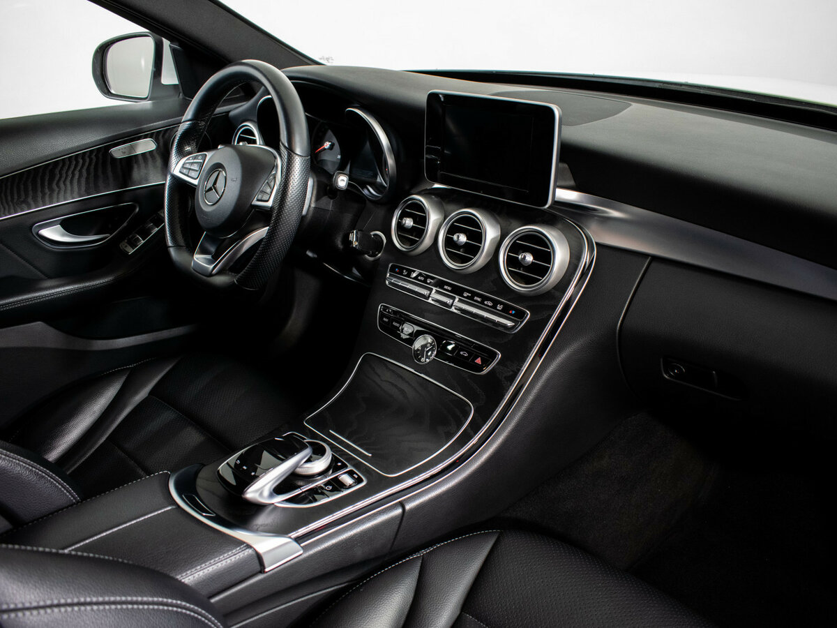 Купить Mercedes-Benz C-Класс с пробегом. Фото: #9