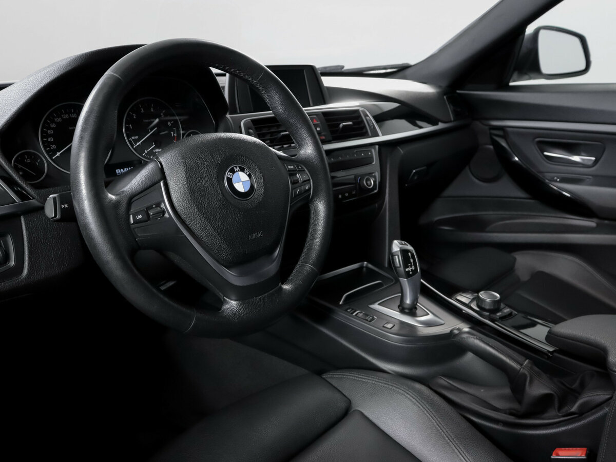 Купить BMW 3 серии с пробегом. Фото: #13