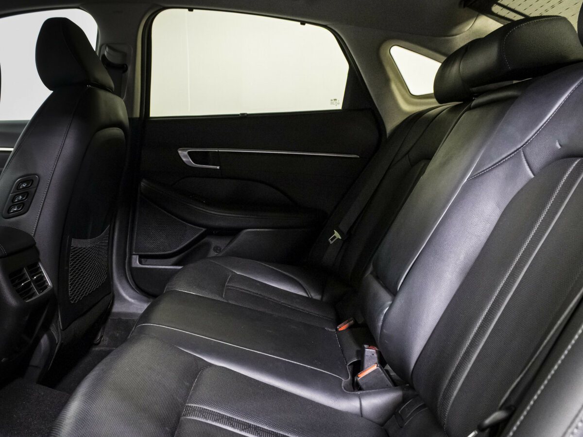 Купить Hyundai Sonata с пробегом. Фото: #7