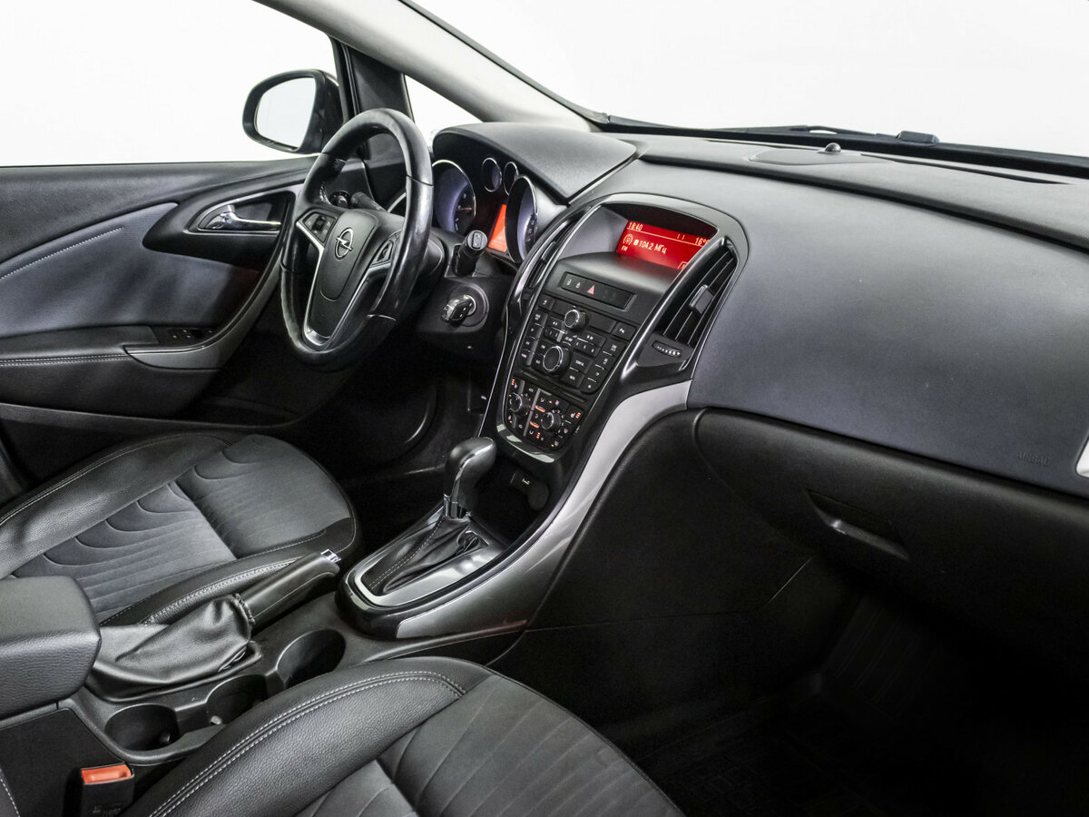 Купить Opel Astra с пробегом. Фото: #8