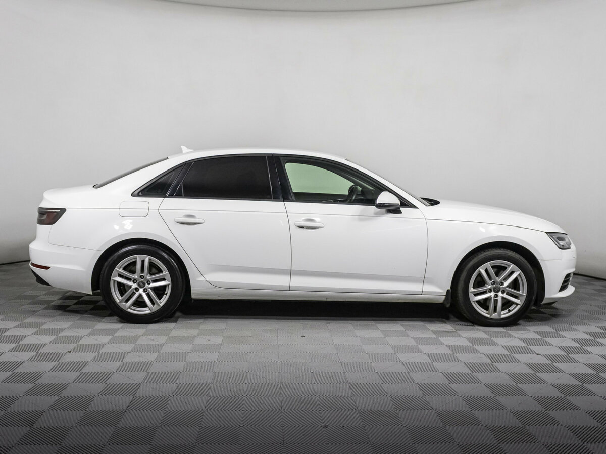 Купить Audi A4 с пробегом. Фото: #3