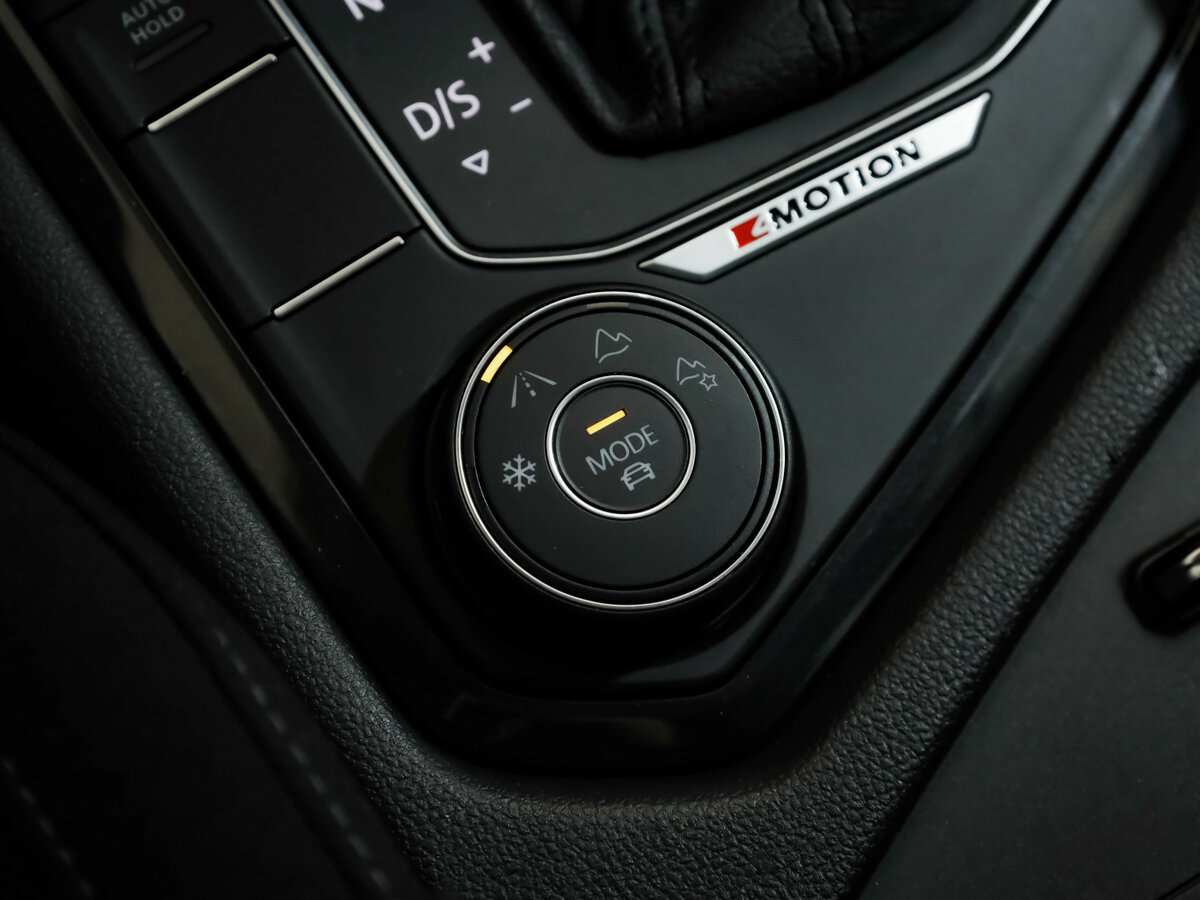 Купить Volkswagen Tiguan с пробегом. Фото: #18