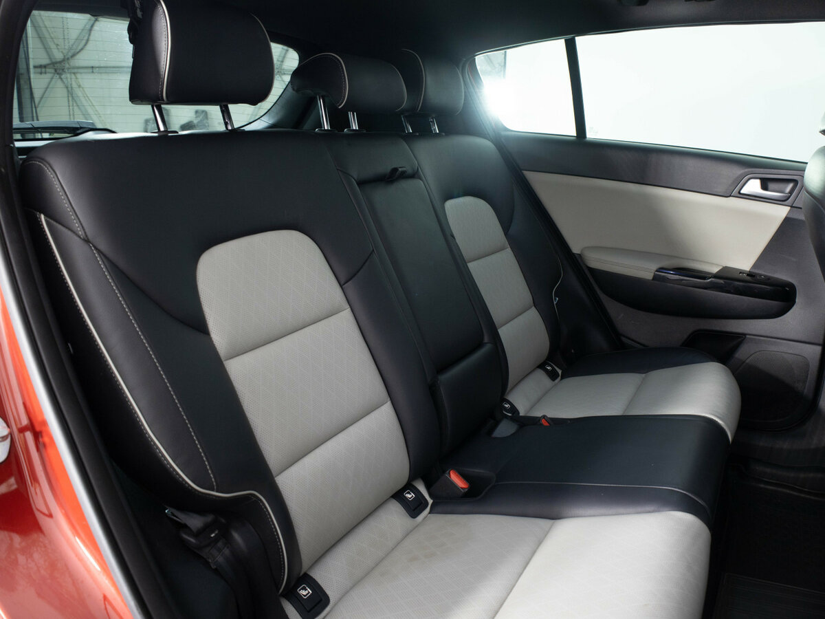 Купить Kia Sportage с пробегом. Фото: #16