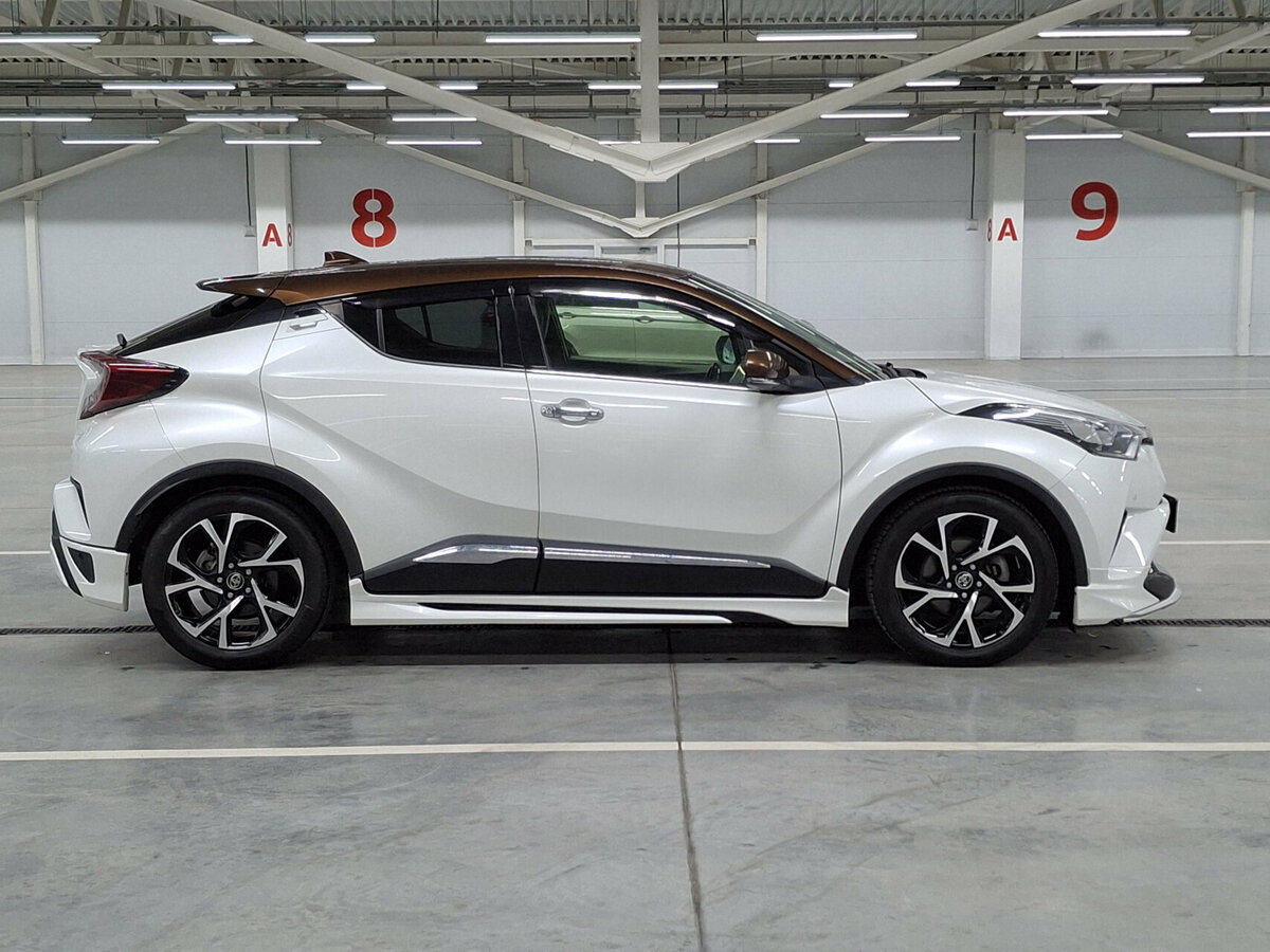Купить Toyota C-HR с пробегом. Фото: #3