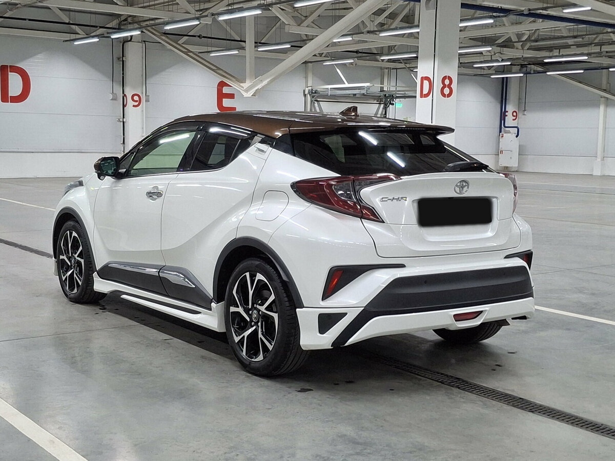 Купить Toyota C-HR с пробегом. Фото: #6