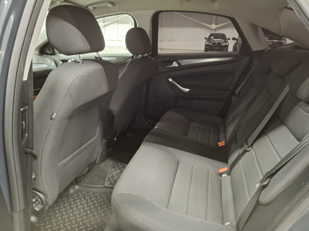 Купить Ford Mondeo с пробегом. Фото: #9