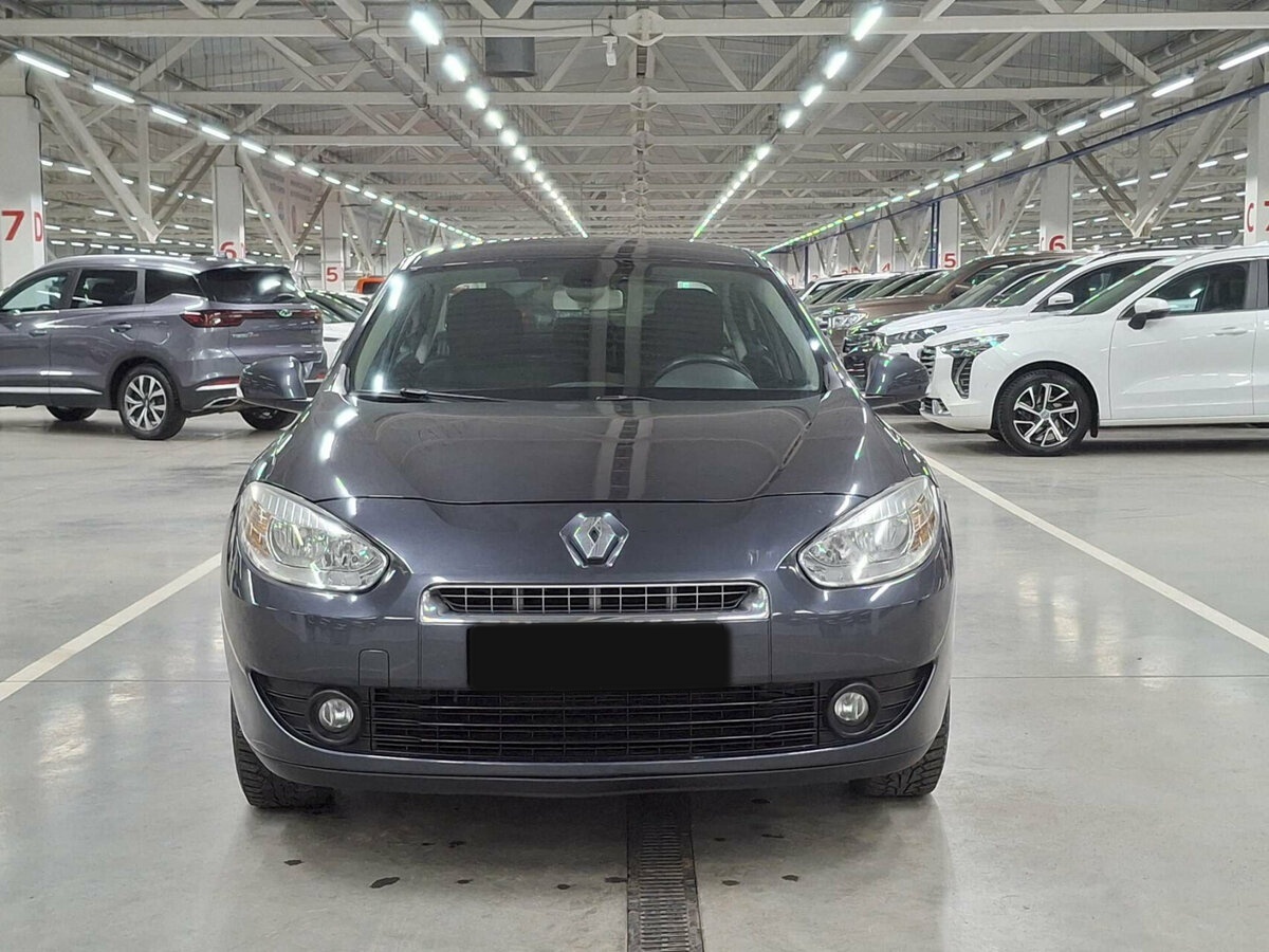 Купить Renault Fluence с пробегом. Фото: #1