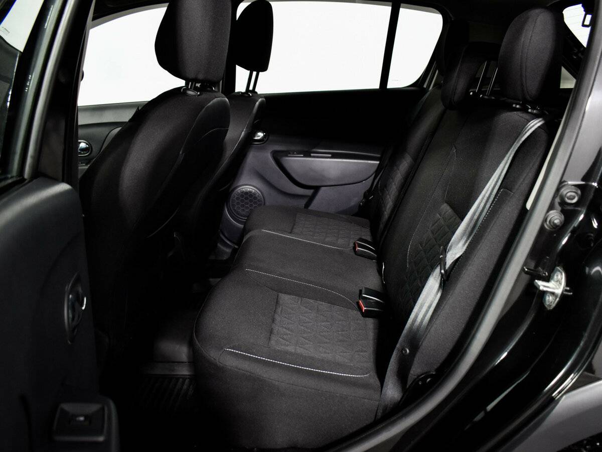 Купить Renault Sandero с пробегом. Фото: #10