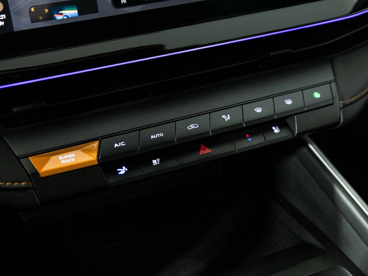 Купить Changan UNI-V с пробегом. Фото: #17