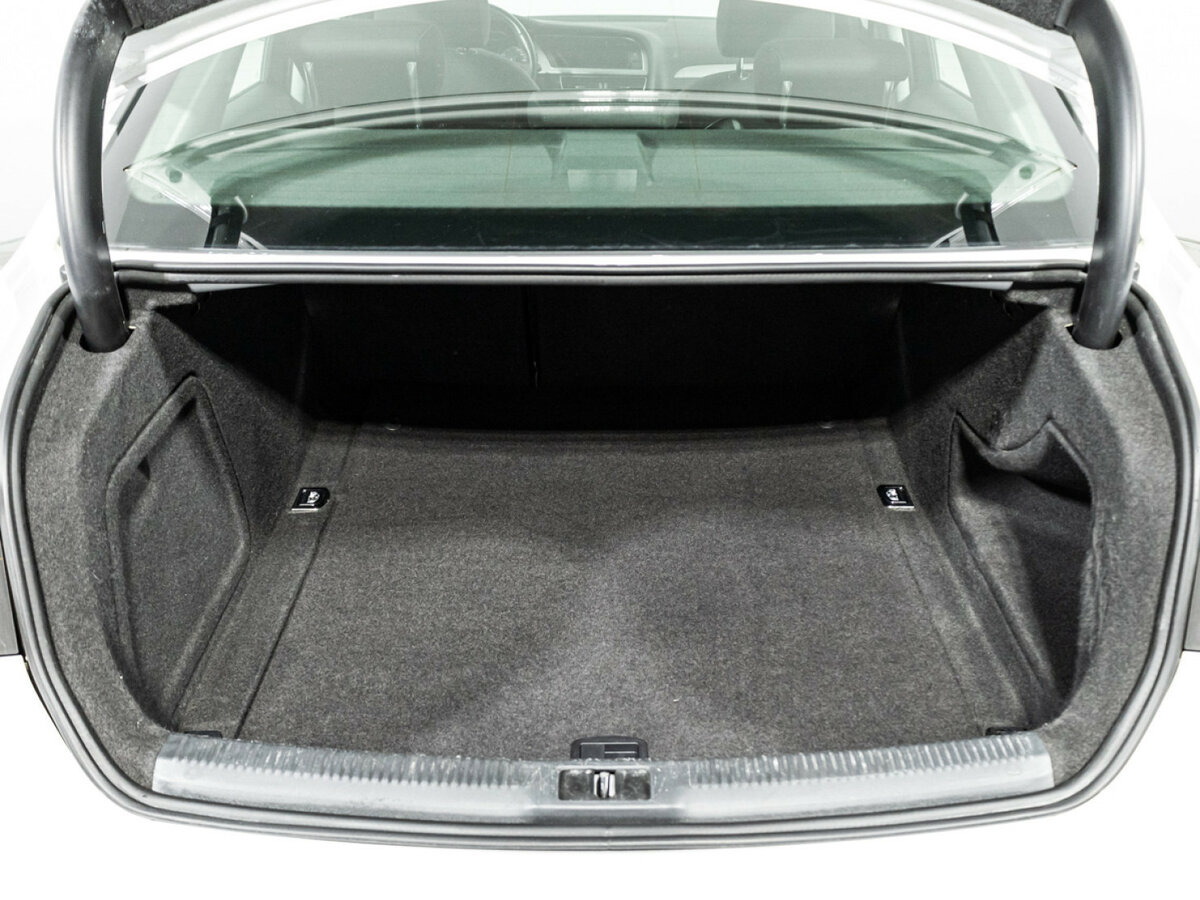 Купить Audi A4 с пробегом. Фото: #14