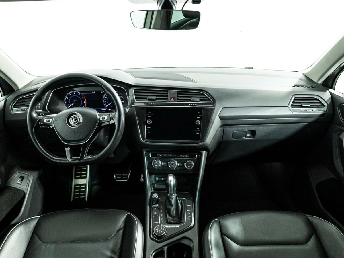Купить Volkswagen Tiguan с пробегом. Фото: #12